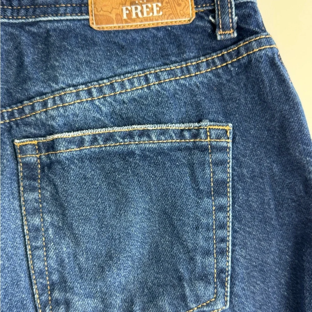 FREE PEOPLE We The Free‎ Maggie Mid Rise Straight Leg Raw Hem Jeans Size 27 - Picture 3 of 9